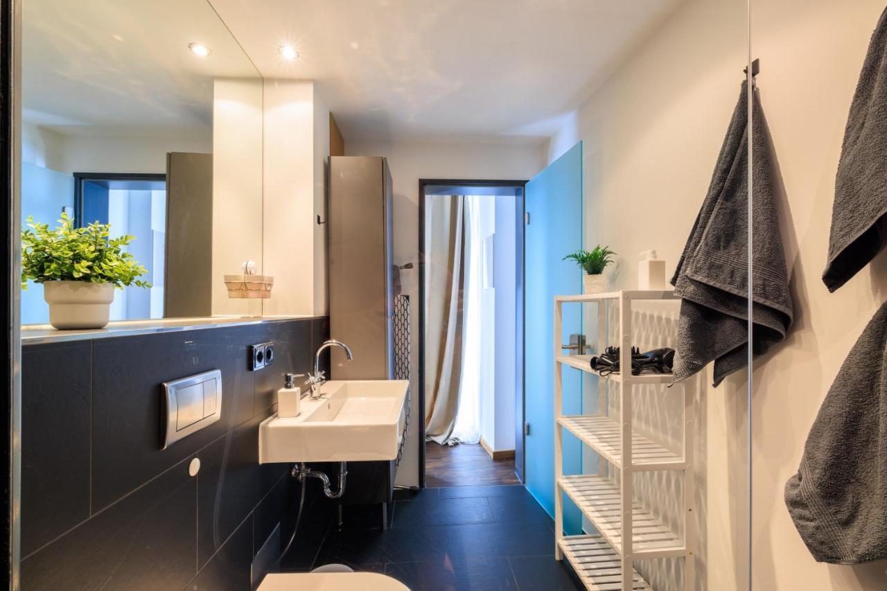 Global Living - Design Apartment I Rathausplatz I Beamer I Ac I Kitchen I Augsburgo Exterior foto
