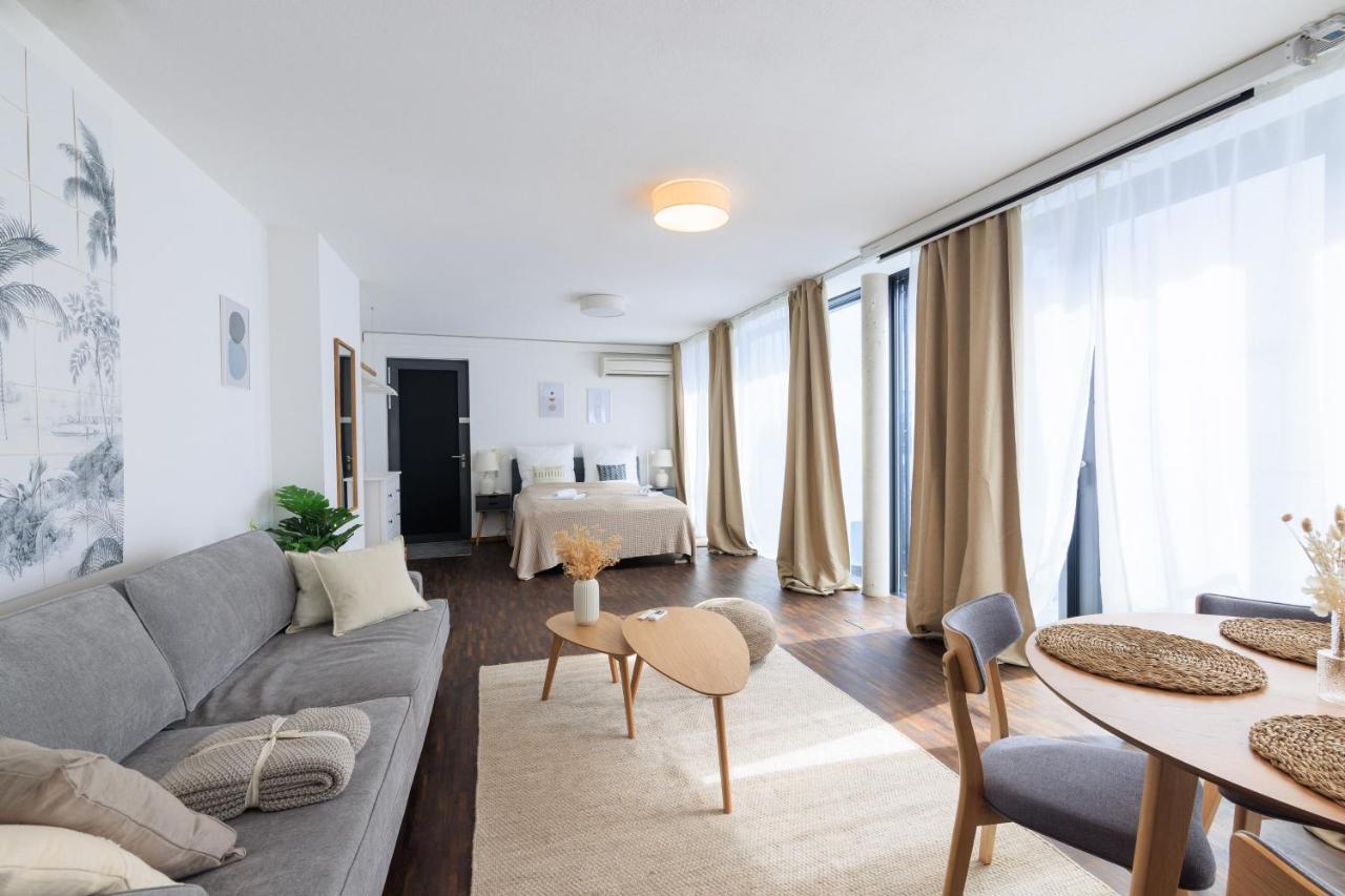Global Living - Design Apartment I Rathausplatz I Beamer I Ac I Kitchen I Augsburgo Exterior foto