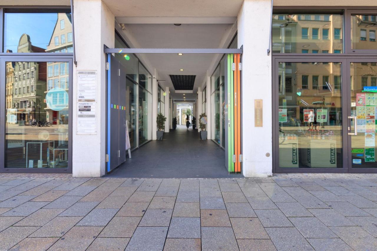 Global Living - Design Apartment I Rathausplatz I Beamer I Ac I Kitchen I Augsburgo Exterior foto